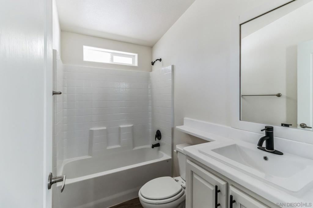 22899 Byron Rd 81 Crestline CA, 9232564035023304707120
