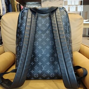 Louis Vuitton Discovery PM Monogram Eclipse Backpack64208880589187123