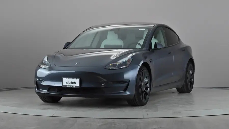 2022 Tesla Model 364575832829187122