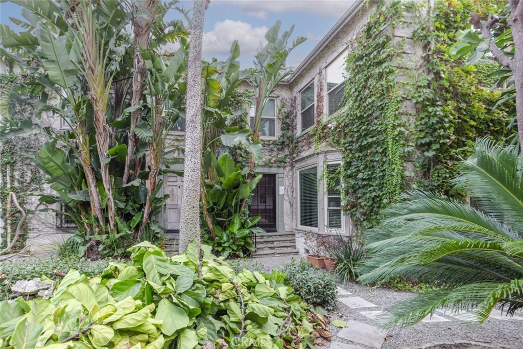$3,490/month 1724 S Crescent Heights Los Angeles CA, 9003564053585064193122