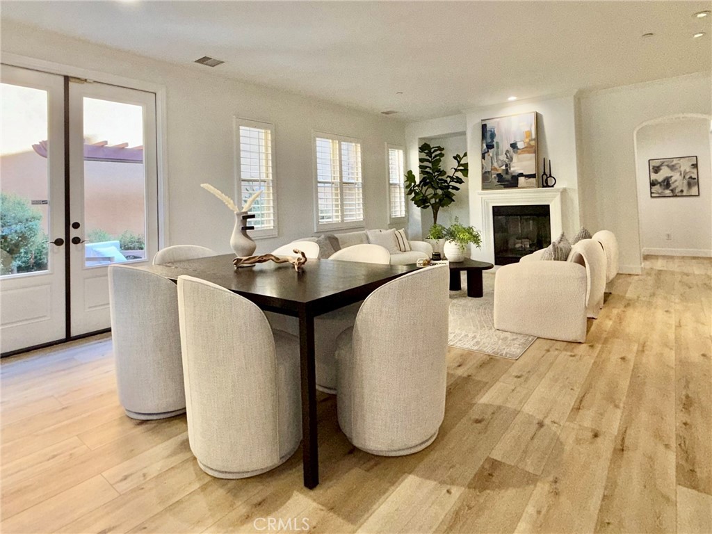 76 Townsend Irvine CA, 9262064098330746882122
