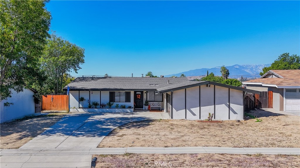 6120 Arden San Bernardino CA, 9240464143189128067120