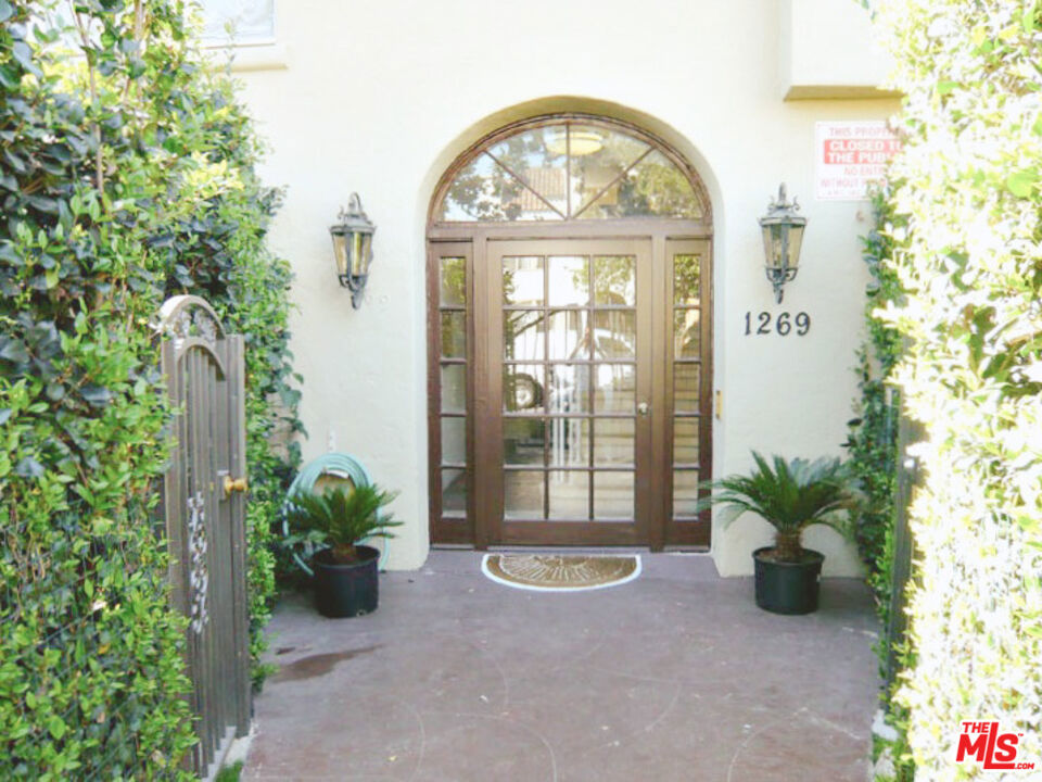 1269 S Citrus Avenue 8 Los Ángeles CA, 9001964101375315330121