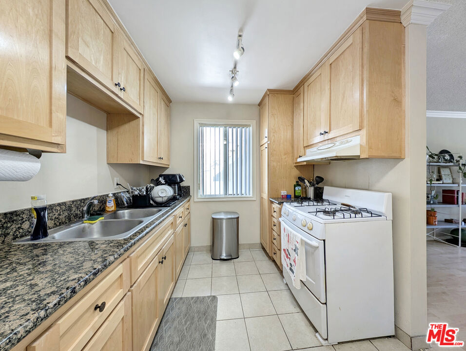 440 Raymond Avenue 1 Santa Monica CA, 9040564133888703618120