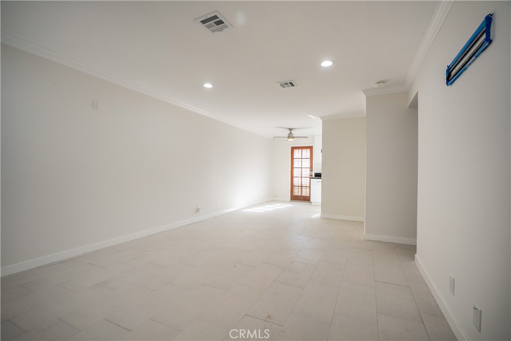 $2,200/month 38478 Larkin B Palmdale CA, 9355064046022099458121