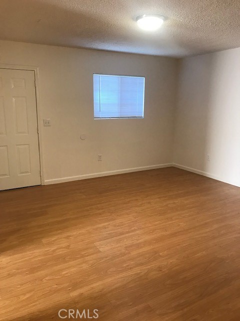 524 W 81st Street W Los Angeles CA, 9004464123492251394120