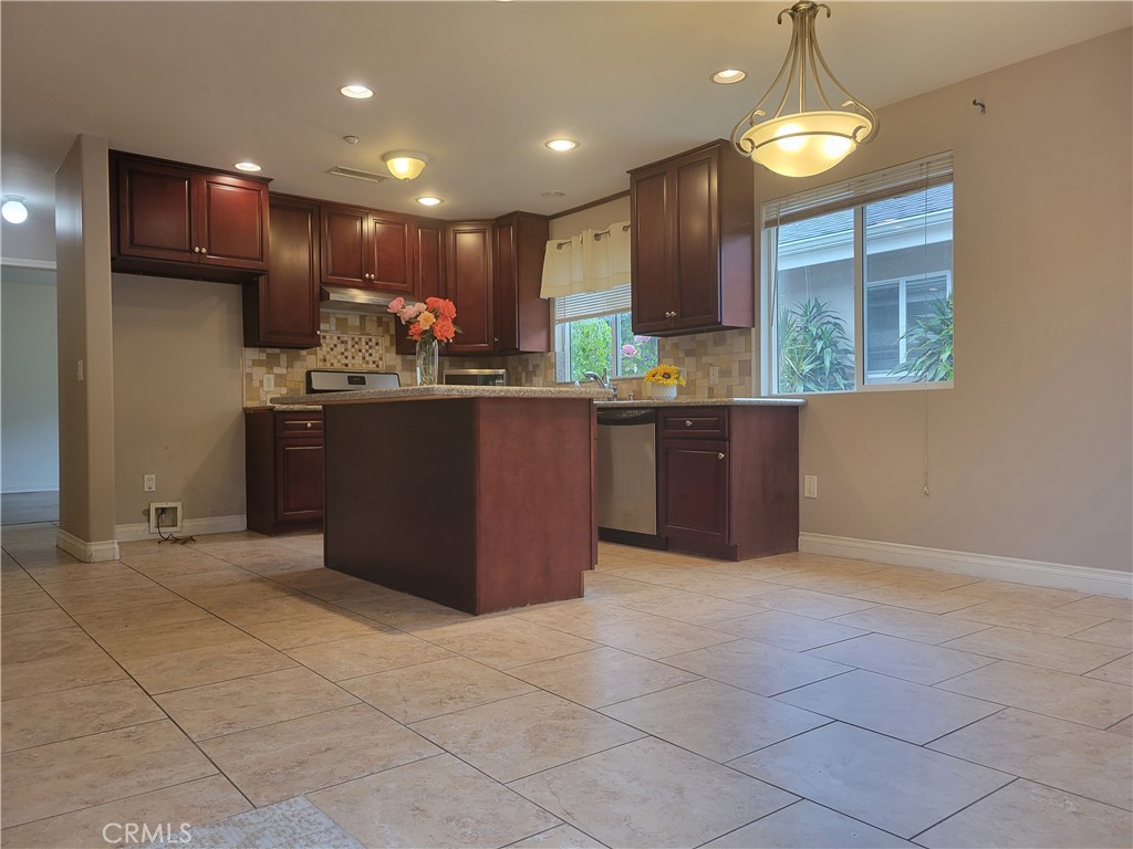 539 S Michillinda Avenue Pasadena CA, 9110763712394758913121