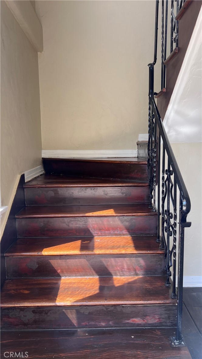 $2,300/month 3423 E 5th st Los Angeles CA, 9006364067869624834122