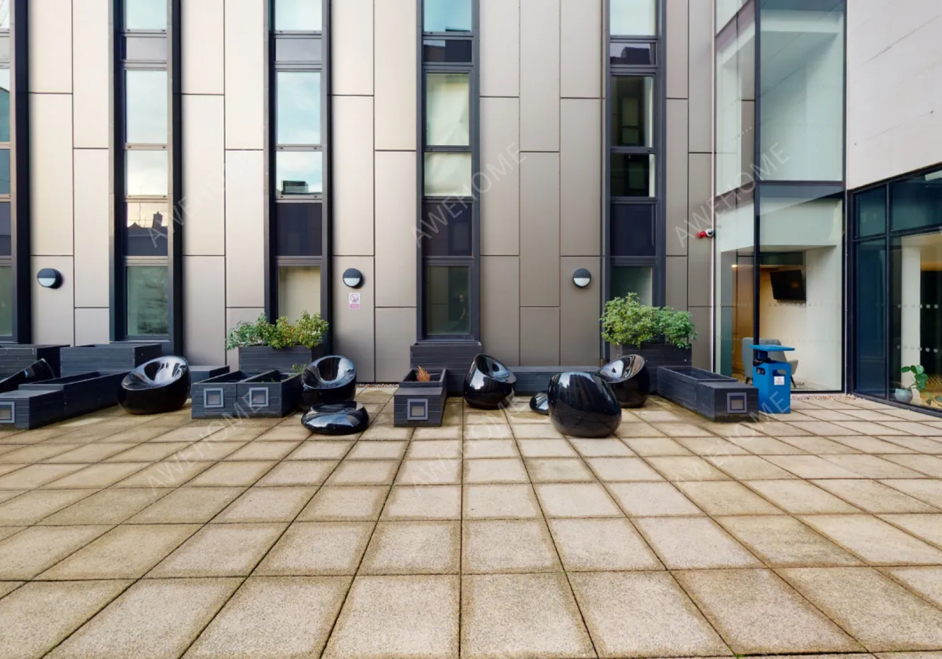 iQ Hammersmith64132560163330121