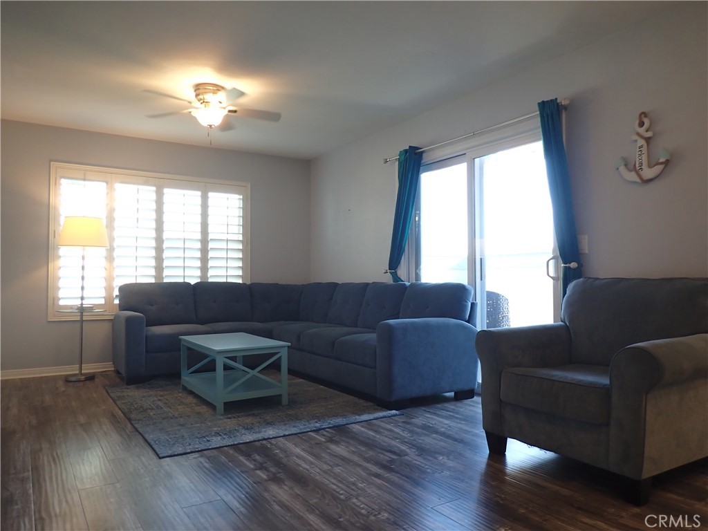 17042 Pacific Coast Sunset Beach CA, 9264964088938984321122