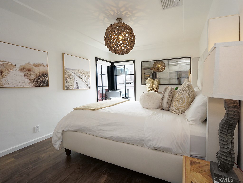 229 Marine Place, Manhattan Beach CA, 9026663624040501249121