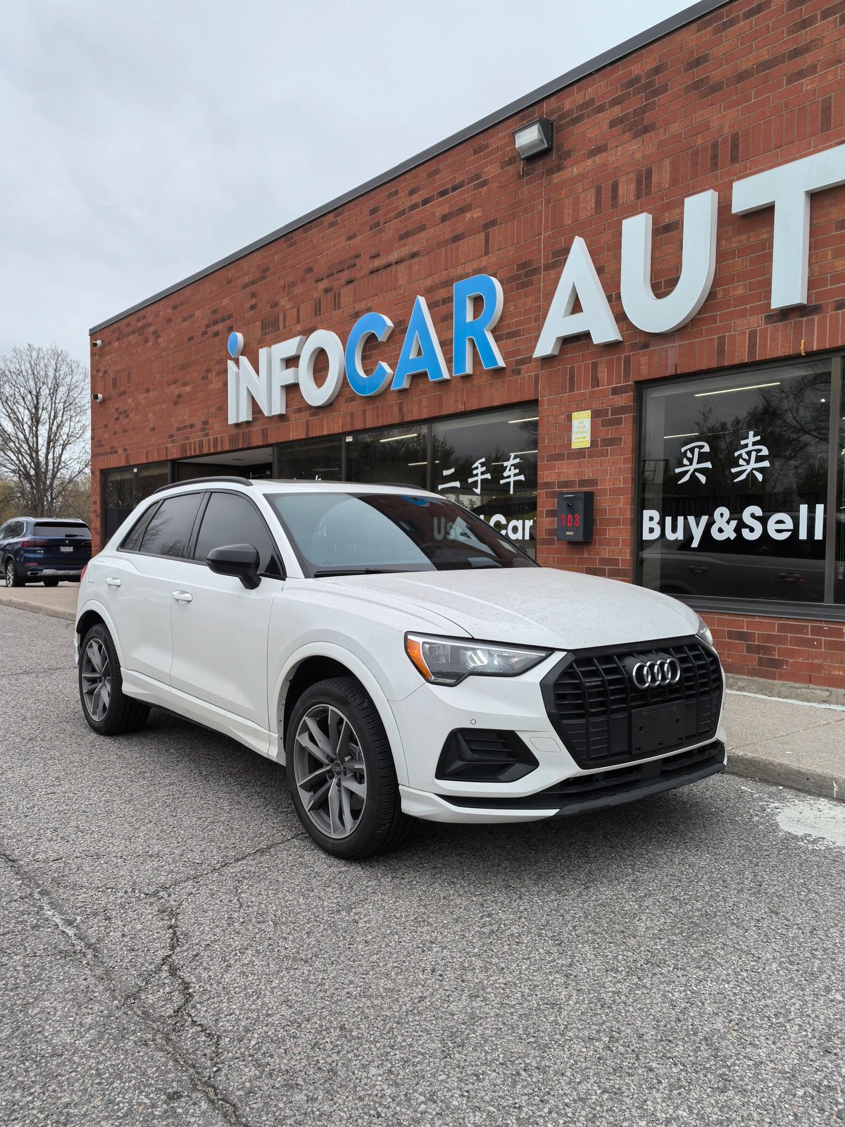 2022 Audi Q3 Premium 40