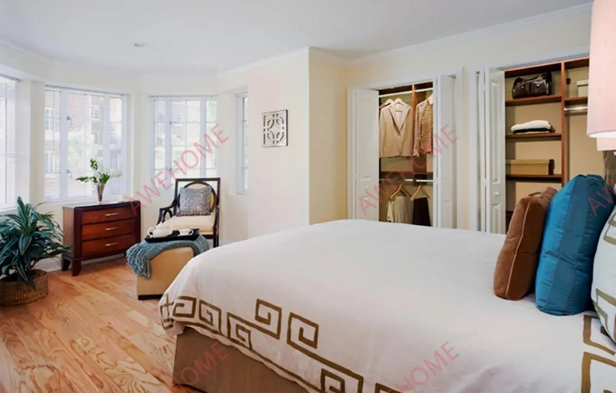 Longwood Towers Apartments63658800823809122