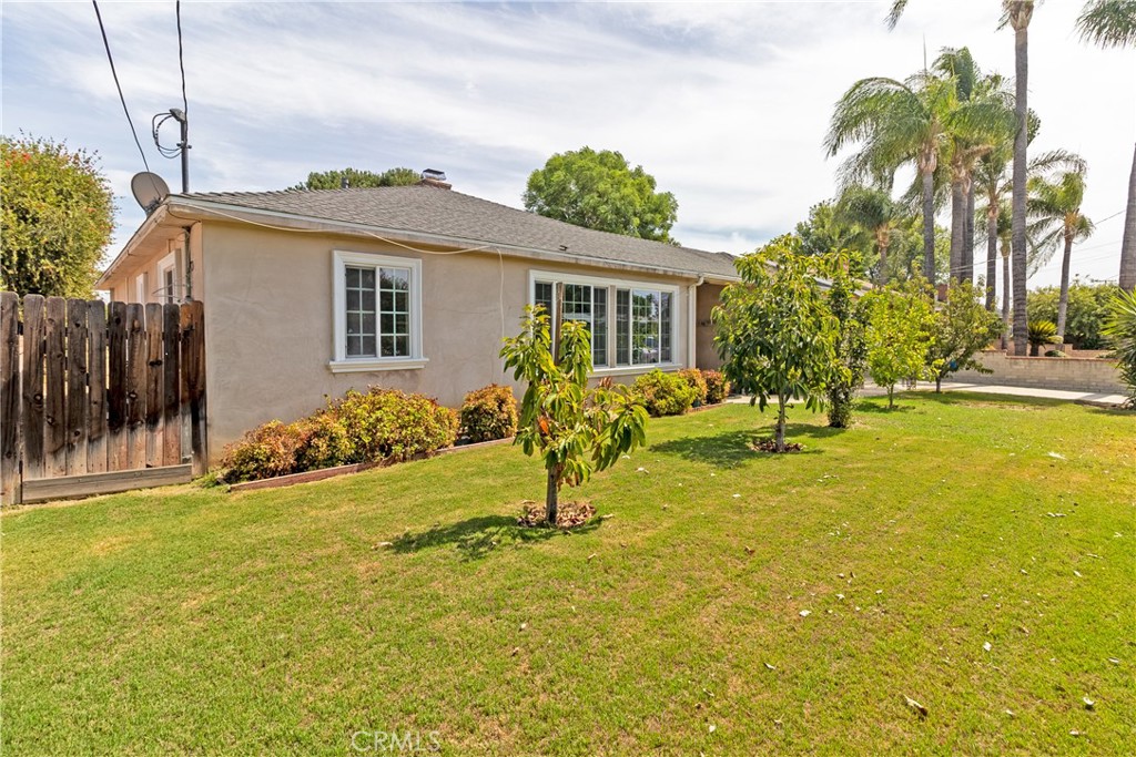 8546 Woodley Ave, North Hills CA, 9134363822070561539121