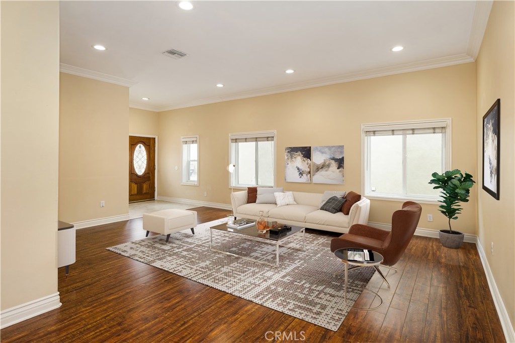 14026 Lemoli Avenue C, Hawthorne CA, 9025064078453773571120