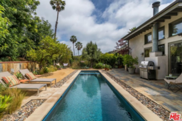8631 Allenwood Road, Los Angeles CA, 9004663590737598723121