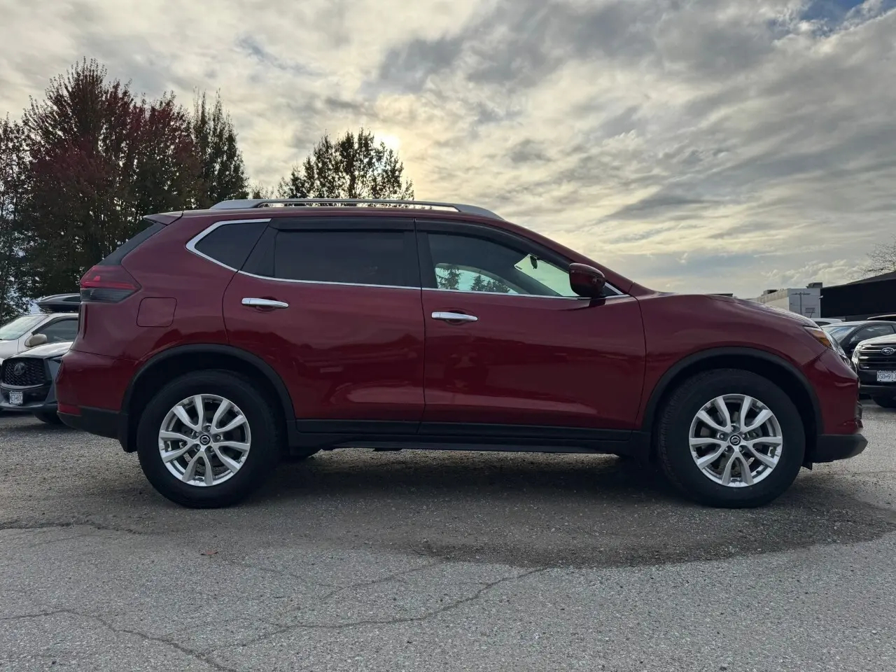 2020 Nissan® Rogue FWD S  •  57,922  kilómetros64112799097987121