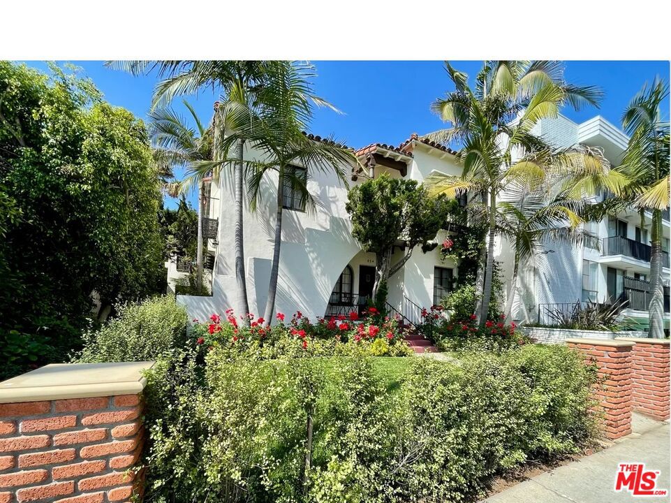 854 4th Street F Santa Monica CA, 9040364112497255811120
