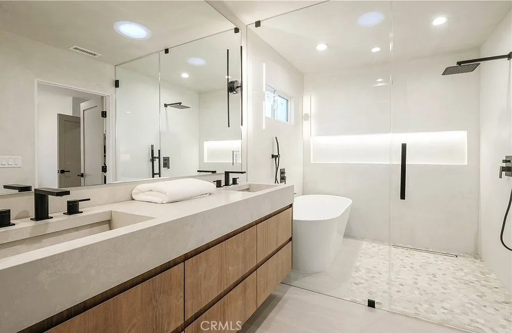 $4,200/month 18848 Collins Tarzana CA, 9135664067802305025120