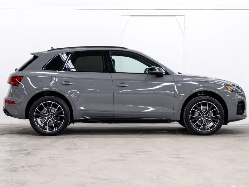 2021 Audi Q563515885672833123