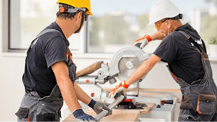 DeWalt DWS780 Miter Saw Like New For Sale