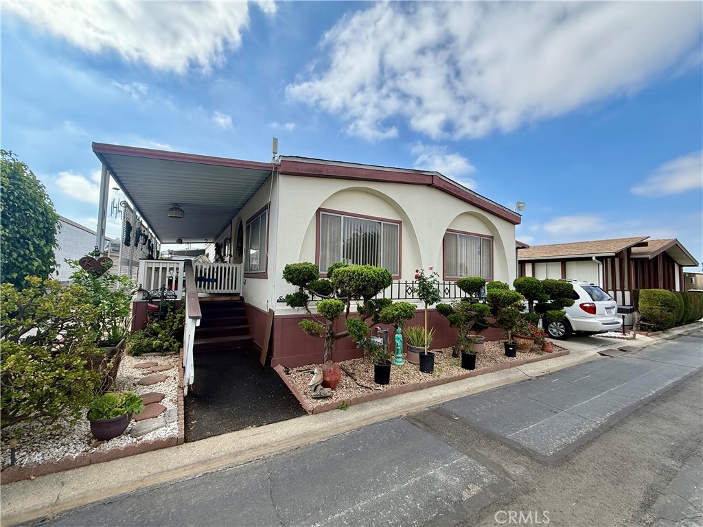 17700 Avalon Blvd Carson CA, 9074664034223871234121