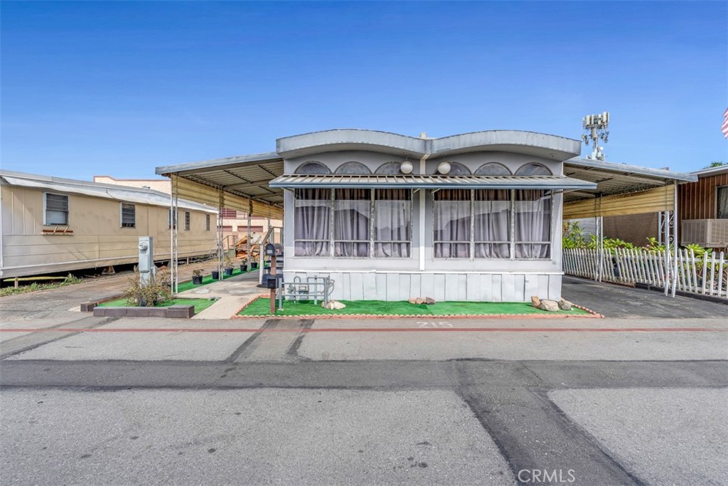 1045 N Azusa Avenue 215 Covina CA, 9172264091442896643120