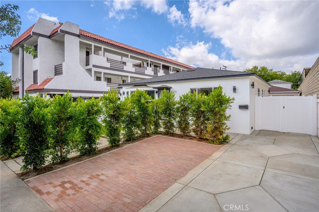 $4,500/month 1025 Linden Avenue A Glendale CA, 9120164064557225475120