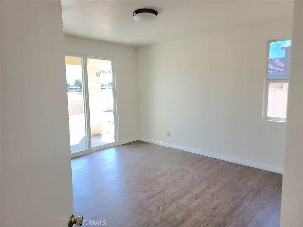 2351 E Devonshire Avenue, Hemet CA, 9254463588569223171122