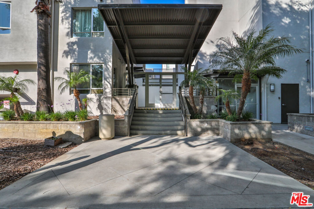 6400 Crescent Parkway 305 Playa Vista CA, 9009464123636753921122