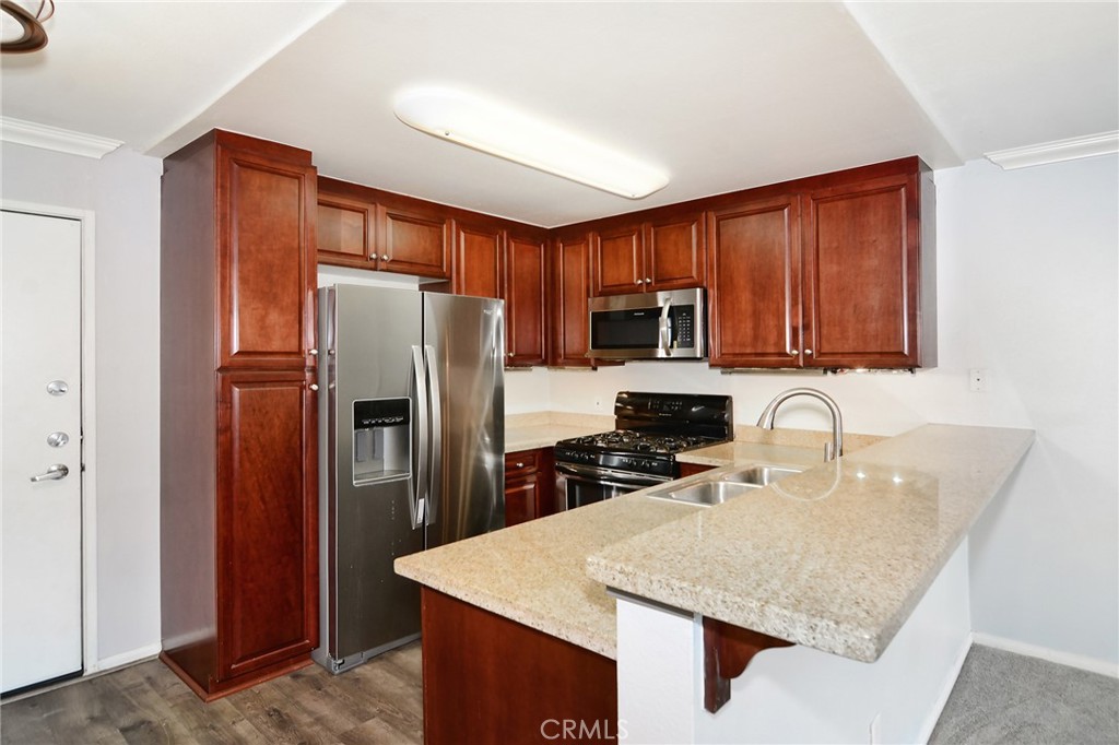 5510 Owensmouth Avenue 215 Woodland Hills CA, 9136764130140539011121