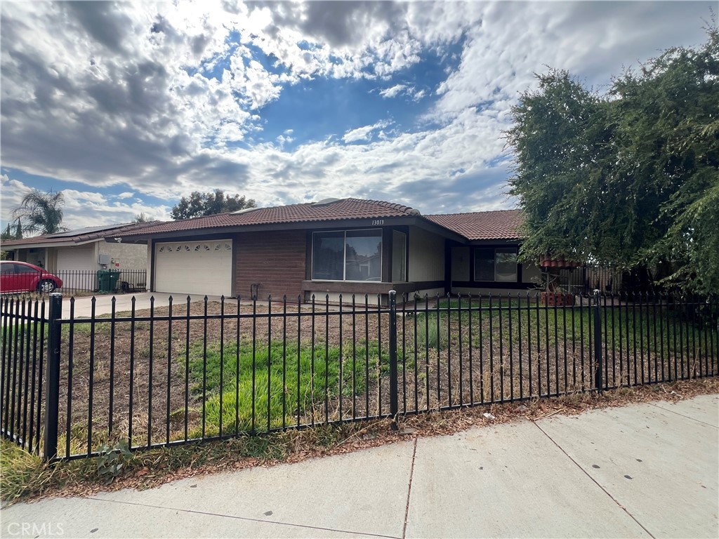 13013 Running Deer Moreno Valley CA, 9255364132091660417120