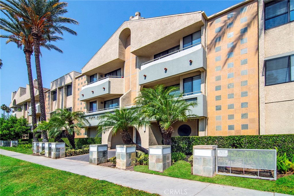 19009 Sherman Way 59 Reseda CA, 9133564123830403586121