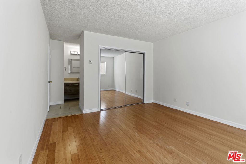 1033 6TH Street 203 Santa Monica CA, 9040364109084056194122