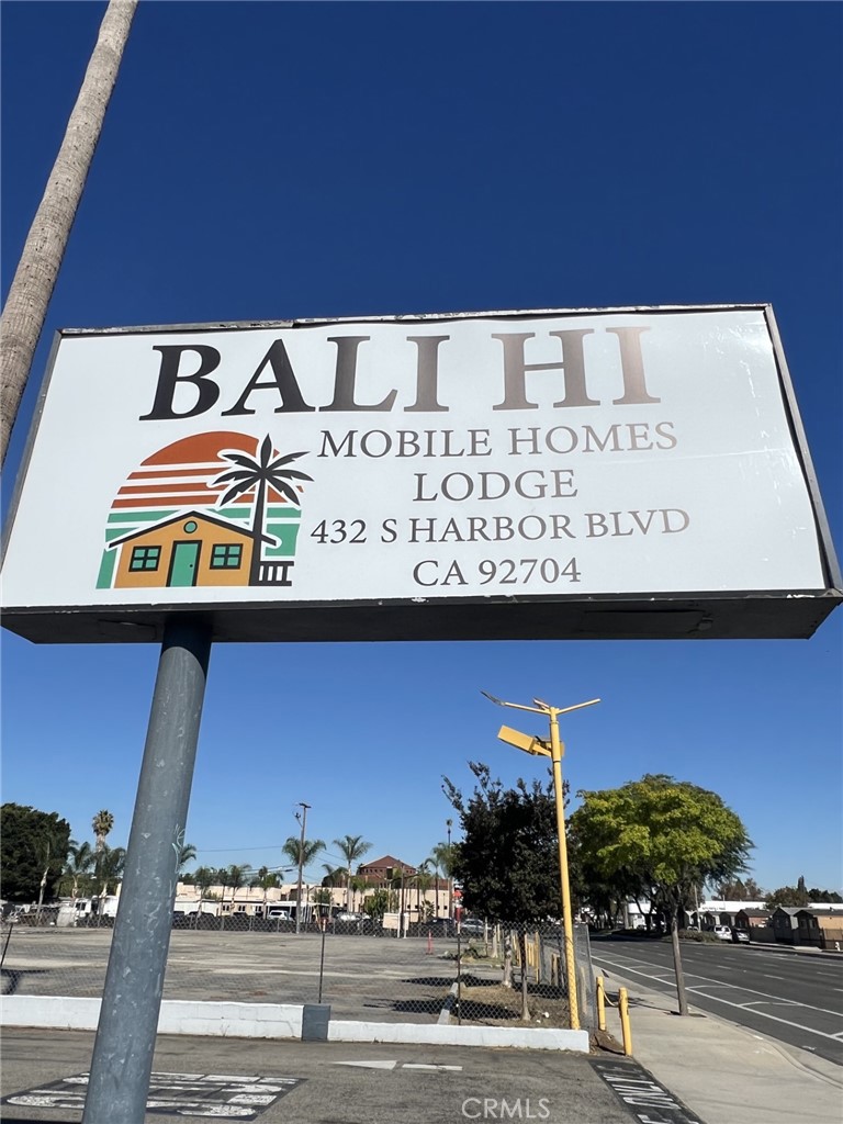 432 HARBOR 69 Santa Ana CA, 9270464135921315073121