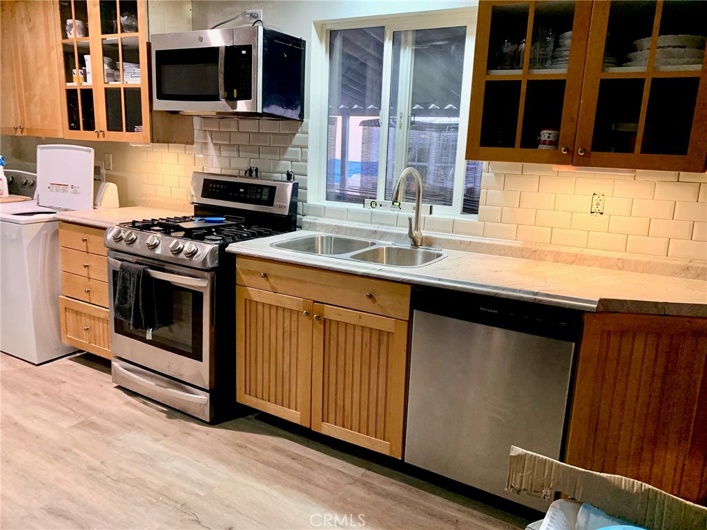 126 Pecan Fountain Valley CA, 9270864136151227651122