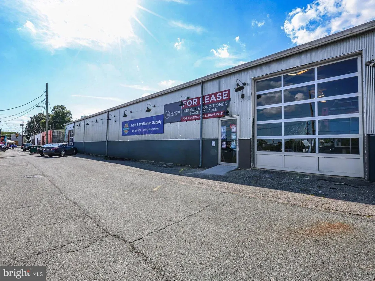 4902 43rd Ave HYATTSVILLE, MD 20781