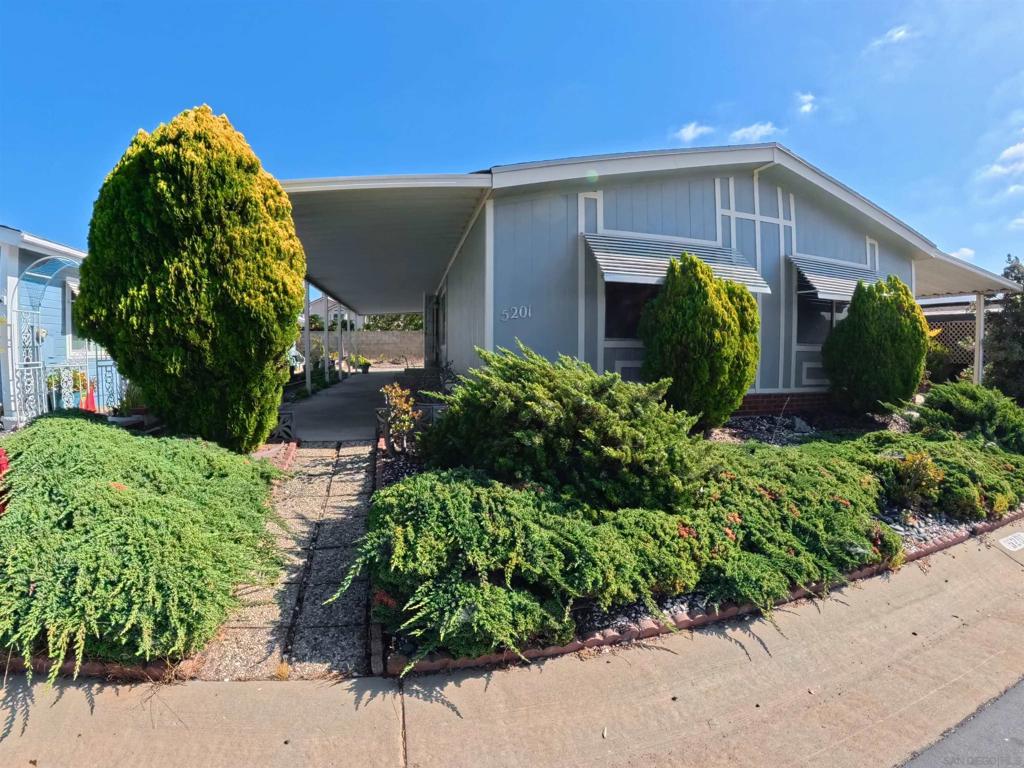 5201 Colonial Way Oceanside CA, 9205764067438858499121