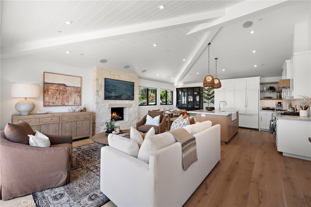 243 Wave Street Laguna Beach CA, 9265164122772428547121