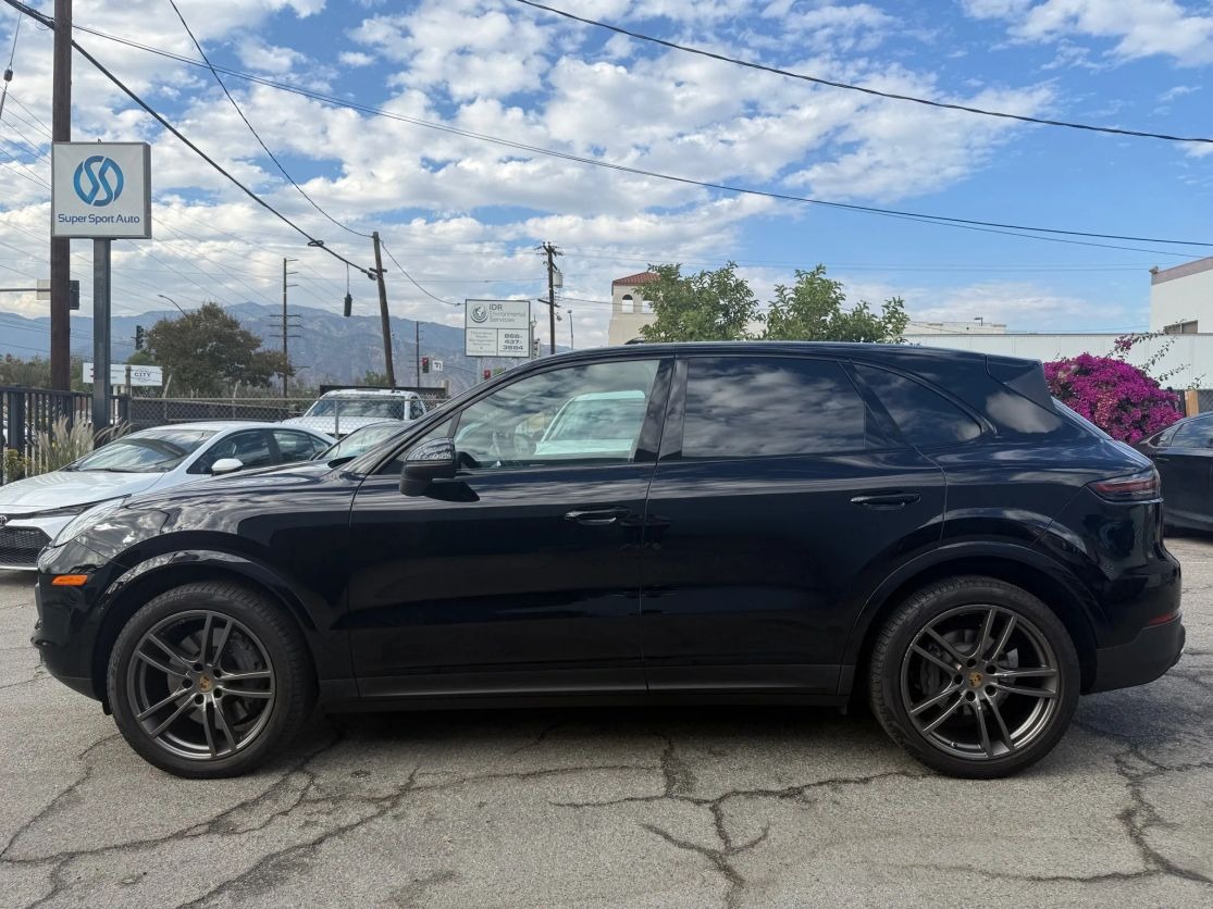2019 PORSCHE CAYENNE64035483834241127