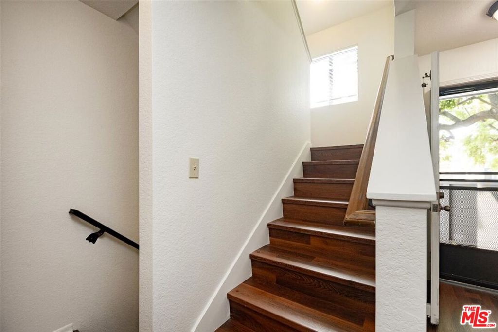 279 E Glenarm Street 1 Pasadena CA, 9110664099281703681122