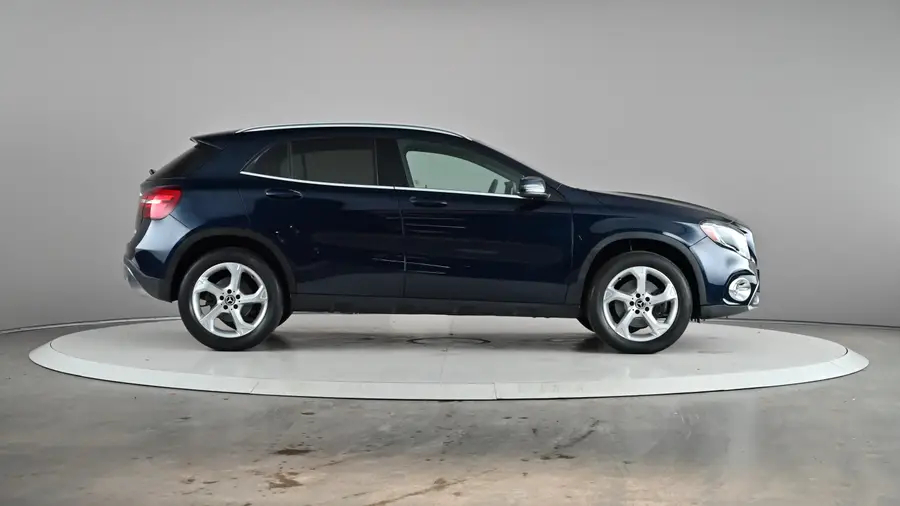 2018 Mercedes-Benz GLA63747588590467123