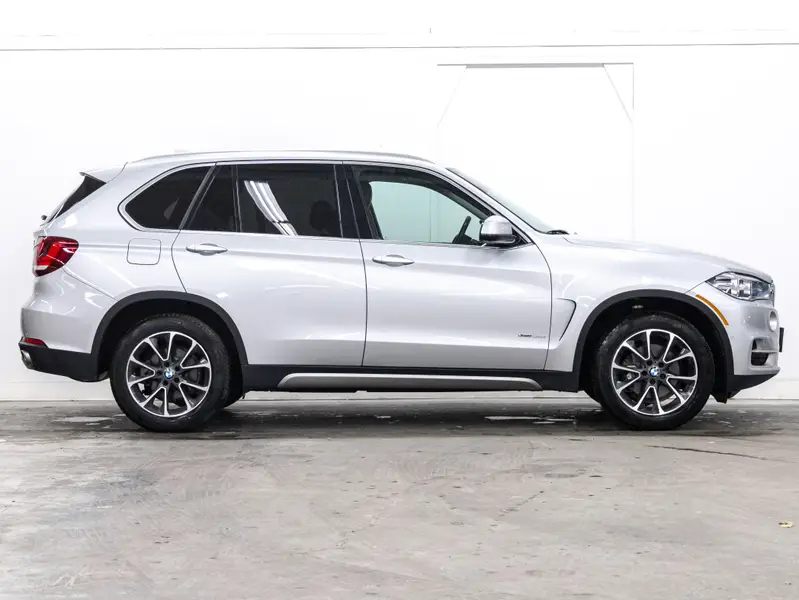 2017 BMW X565084535584130120