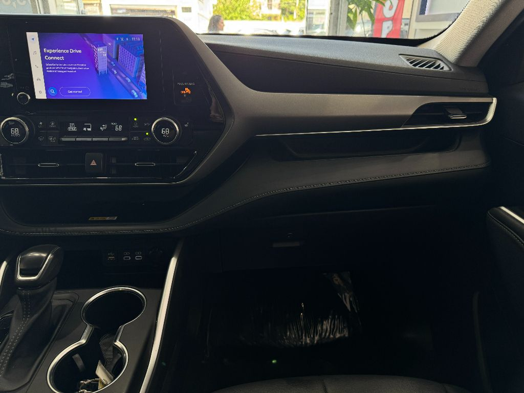 2023 TOYOTA HIGHLANDER XLE63334878263043123