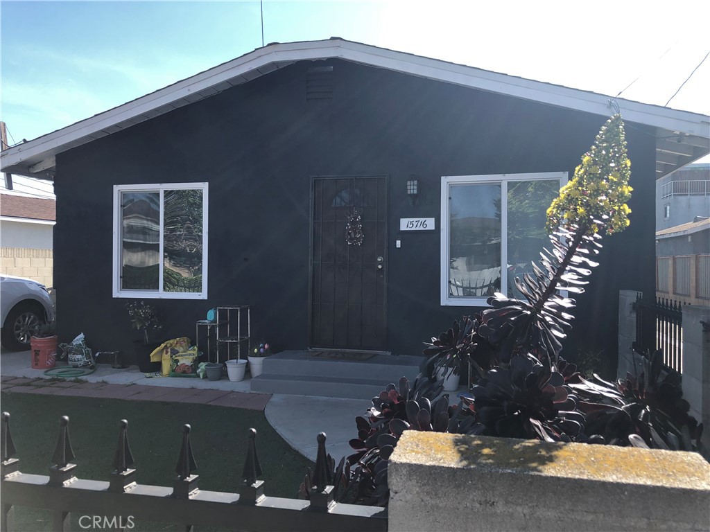 $3,200/mes 15718 Larch Avenue Lawndale CA, 9026064134373369987121