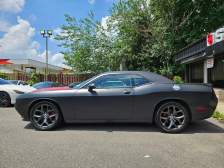 2017 Dodge Challenger SXT Plus Coupé 2D de segunda mano63270962240257120