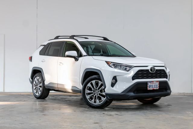🤍 2020 Toyota RAV4 XLE Premium | 81K Miles | Top-Tier Compact SUV64021172208643123