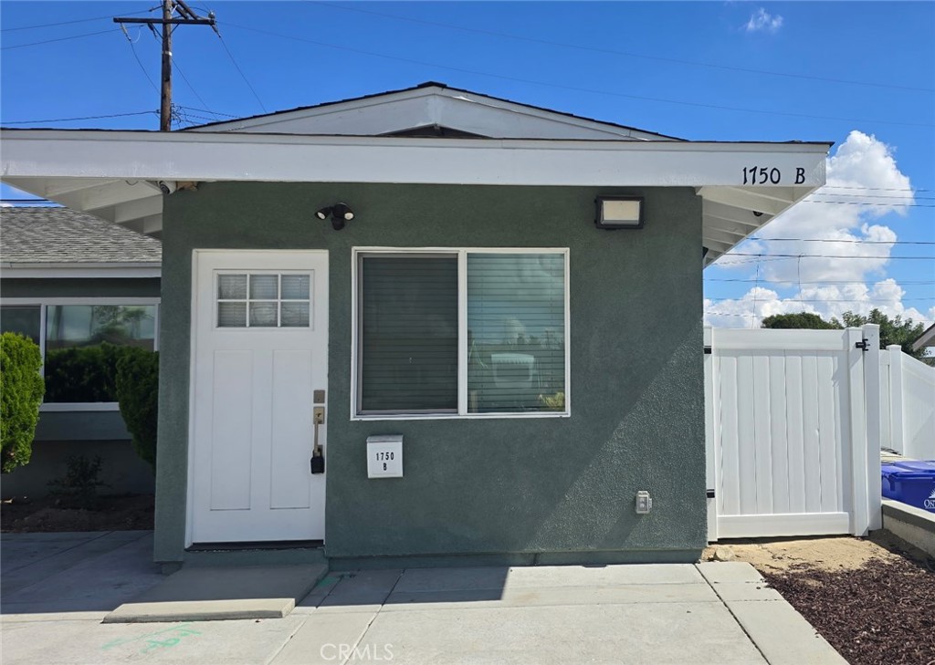 $2,350/month 1750 N Madera, Unit B Ontario CA, 9176464086675160321120