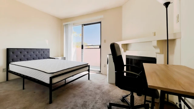 512 Veteran Avenue63624241302145121