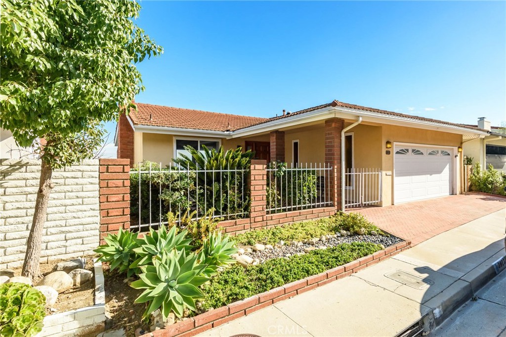 3923 Mesa Street Torrance CA, 9050564099803934850122
